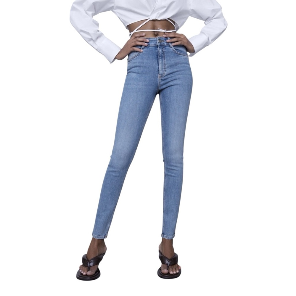 Women’s ZARA Trafaluc High-Rise Sculpt Jeans – Light Blue SZ 10